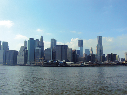 Le panorama de la ville de New York depuis Brooklyn Le panorama de la ville de New York depuis Brooklyn
