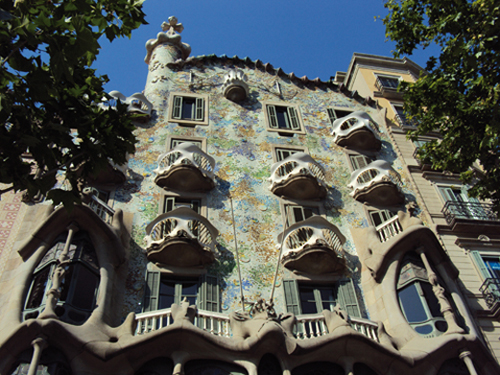 La façade de la Casa Batlló à Barcelone (Espagne)