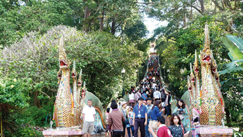 Doi Suthep temple dans la montagne