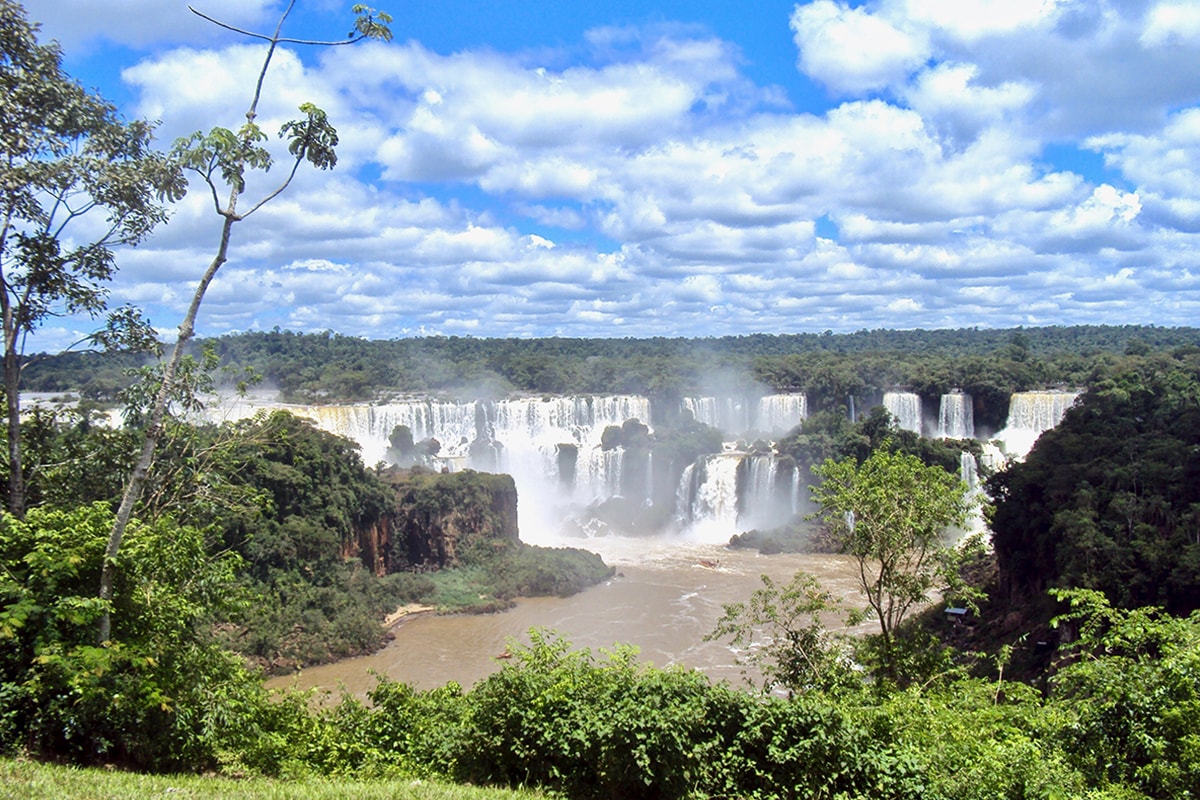 Grandeur Chutes Foz de Iguazu Bresil