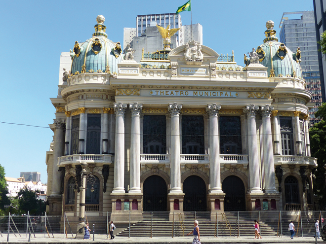 Le Teatro Municipal dans le centre-ville de Rio de Janeiro