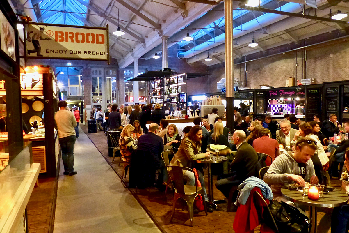 Interieur foodcourt de hallen amsterdam