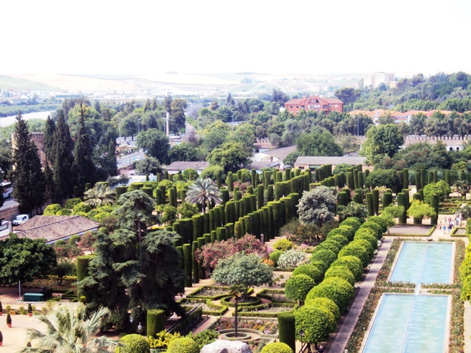Les jardins de l'Alcazar de Cordoue Les jardins de l'Alcazar de Cordoue