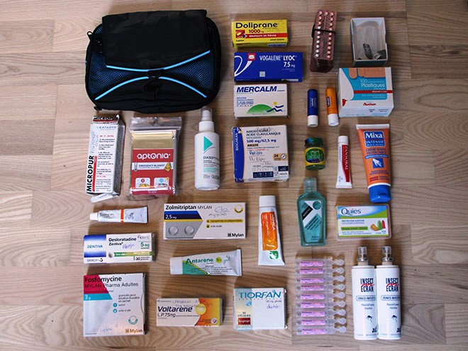 Que faut-il avoir dans sa trousse de secours ?