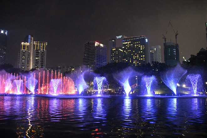 Spectacle fontaines son lumière Kuala Lumpur