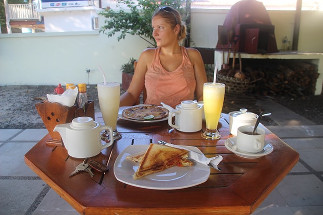 Petit dejeuner Villa Nautilus Gili Meno Indonesie