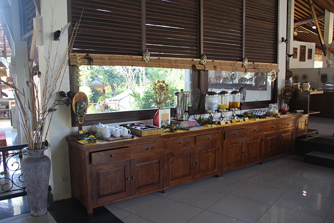 Buffet petit déjeuner Siddhartha Resort Diving Center Tulamben Bali