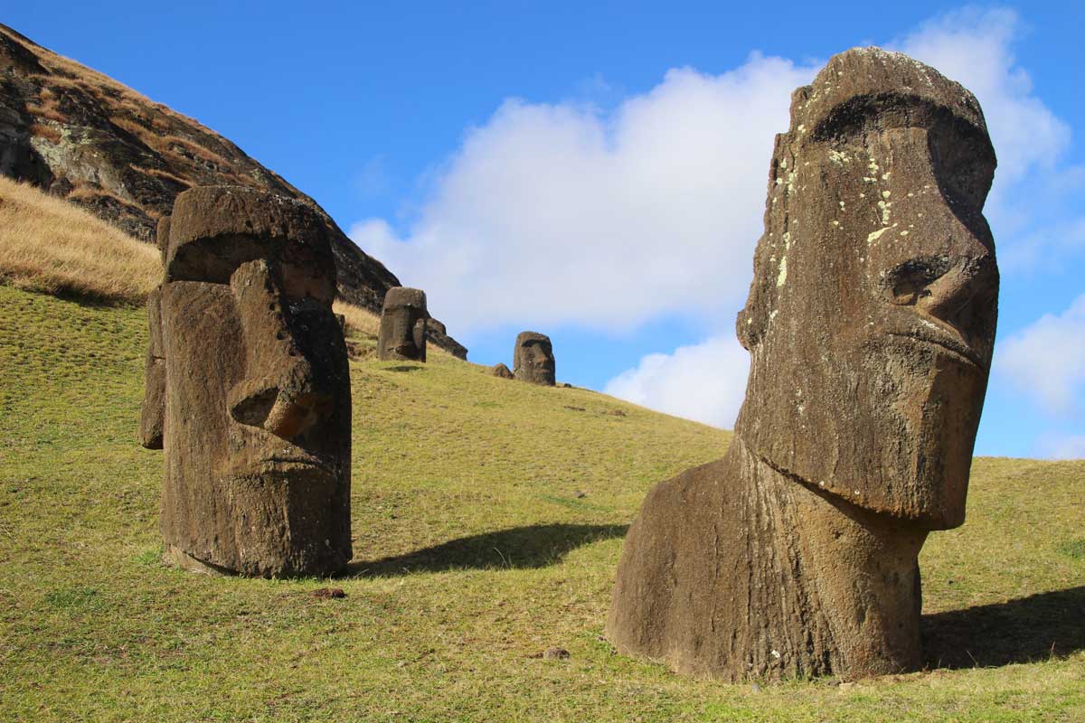 carriere moai île de pâques chili