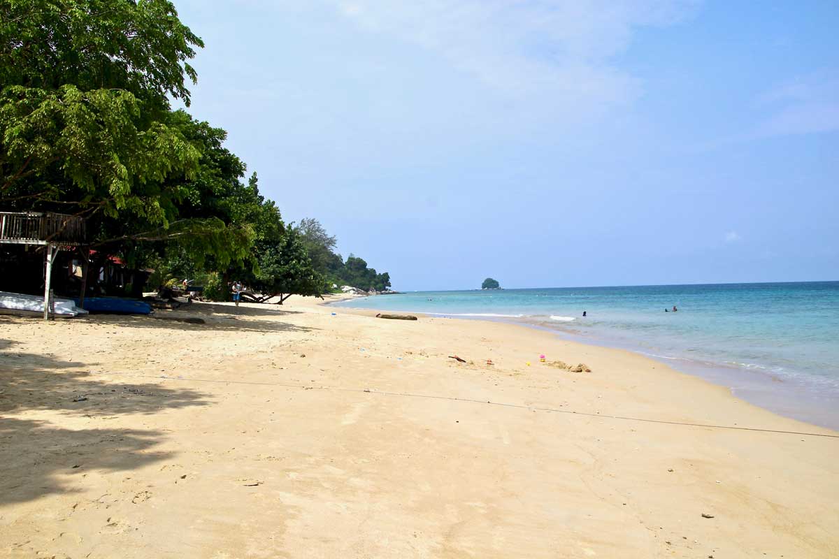plage tekek tioman malaisie