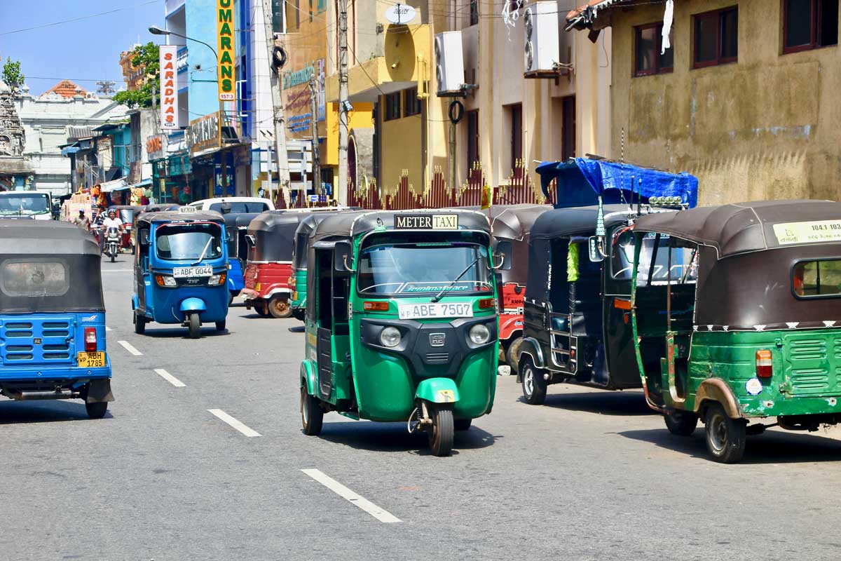 sri lanka tuk tuk
