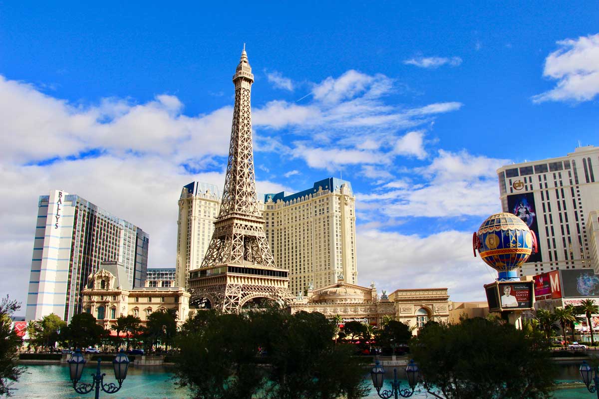 Hotel Casino Paris Las Vegas jour
