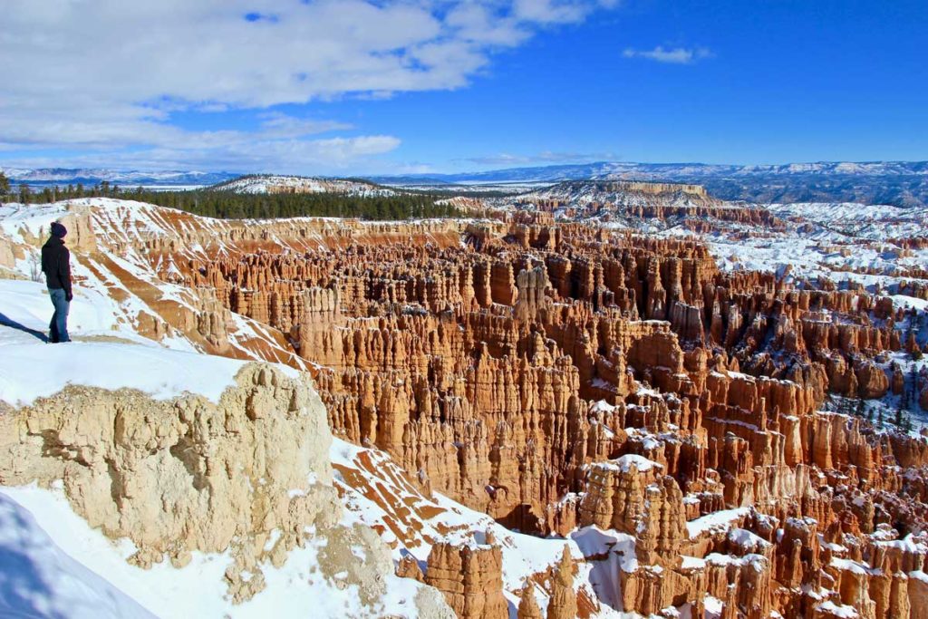 hoodoos amphithéâtre bryce canyon hiver