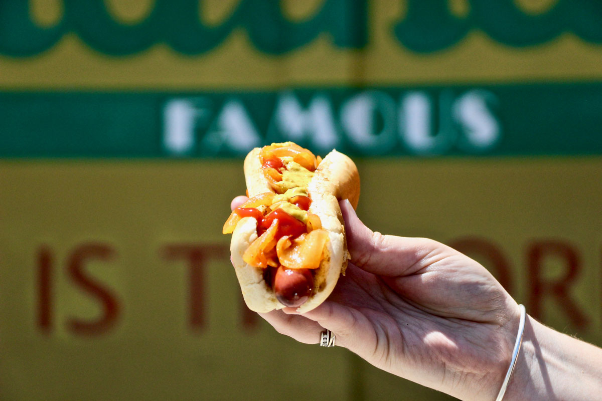 Notre hot dog Nathans Brooklyn New York