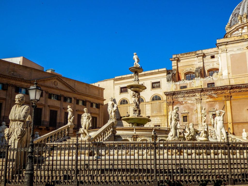 Piazza Pretoria Palerme en Sicile (Italie)